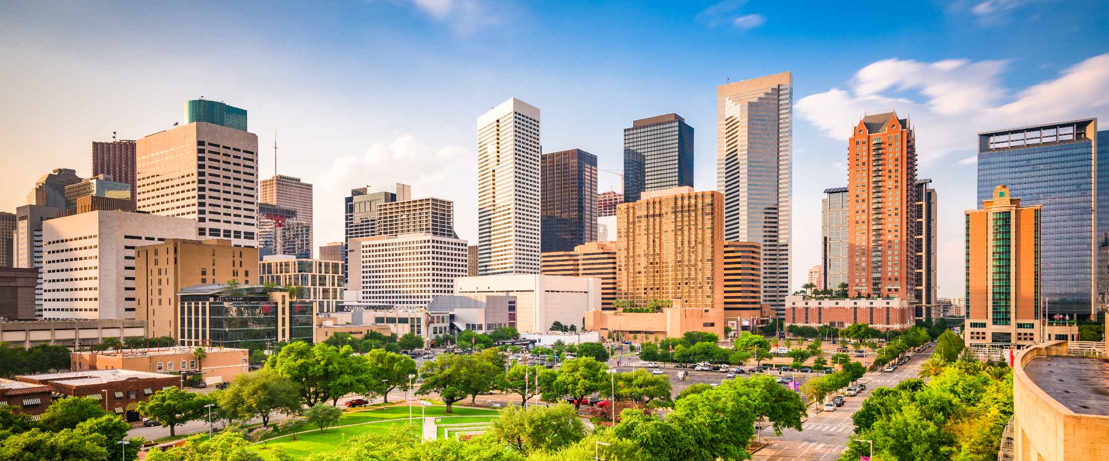 skyline of Houston, TX on a bright sunny day